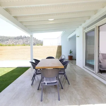 Отель Mira Oezel Havuzlu 3+1 Torba/bodrum Бодрум
