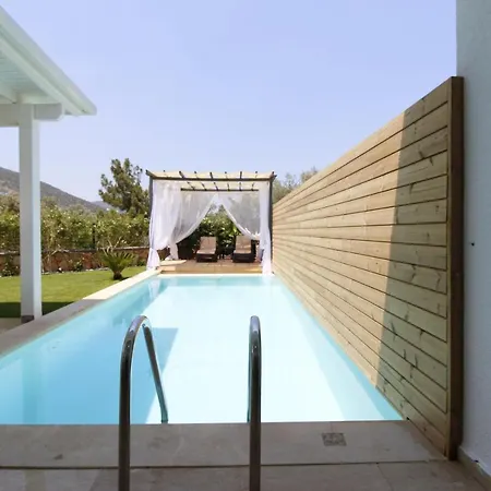 Mira Oezel Havuzlu 3+1 Torba/bodrum *